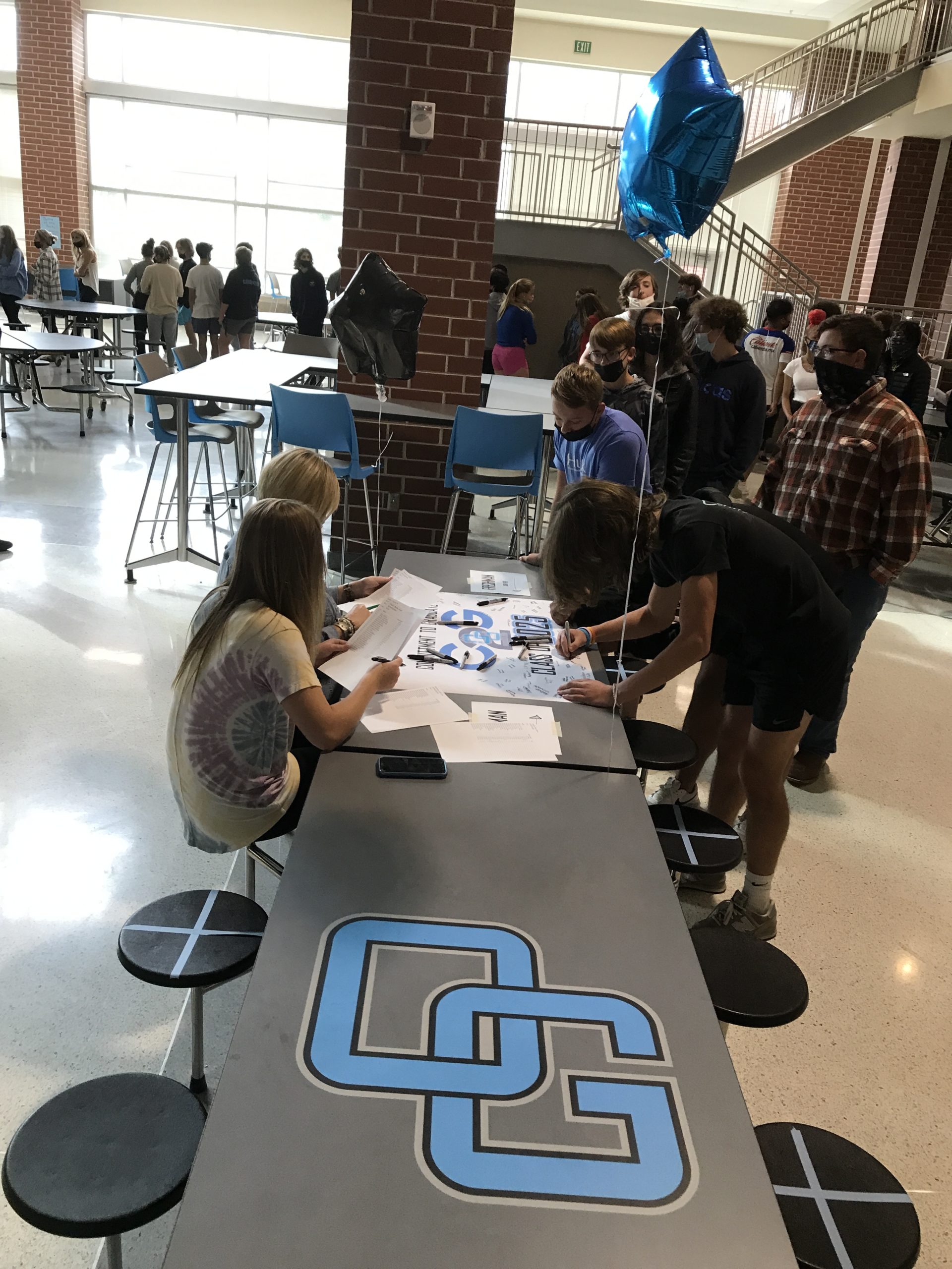 Graduation Spirit Week - Signing