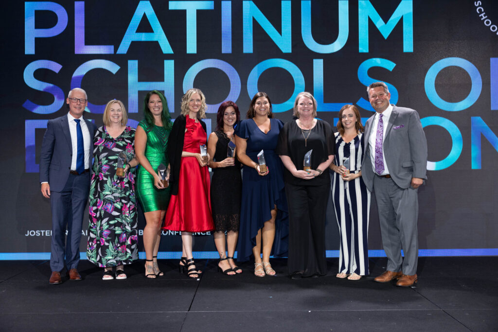 Awards Gala 2022 School of Distinction